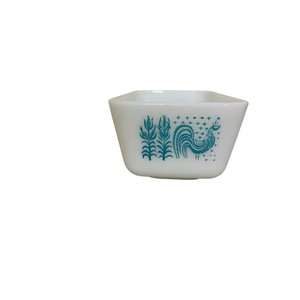 Vintage Pyrex Butterprint Amish 501 Refrigerator Dish Turquoise White MCM No lid